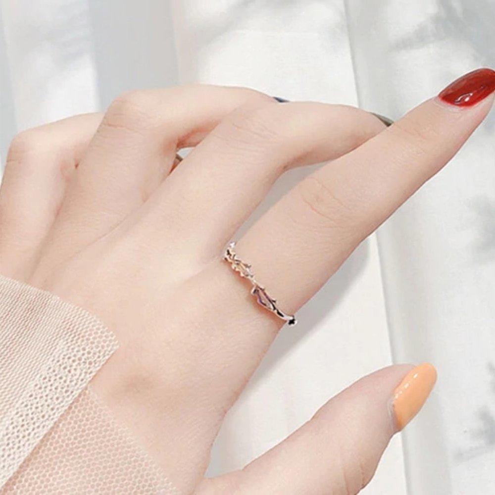 NEW 925 Sterling Silver Leaf Adjustable Ring - Picture 4 of 8